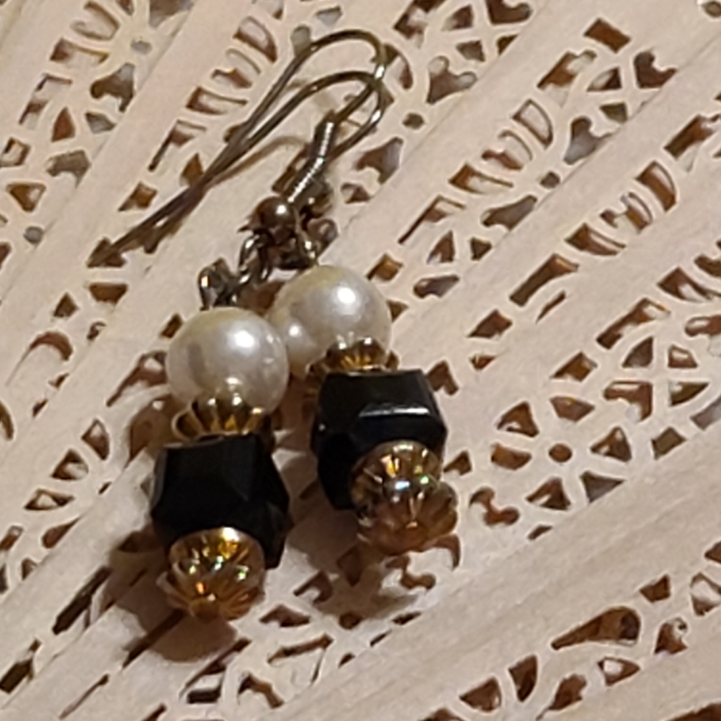 Ladies Earrings For Sale